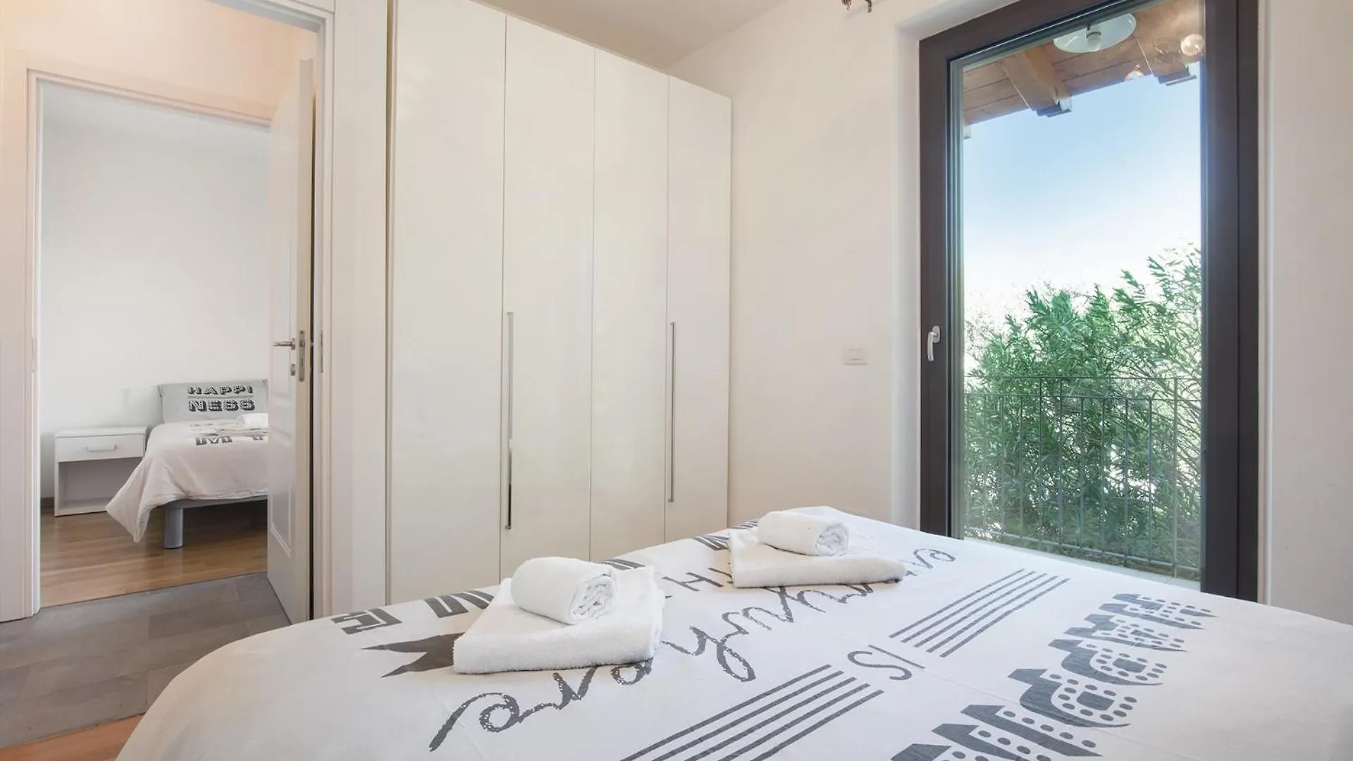 Feriehus Villa Loncrino - Fine Living Torri Del Benaco
